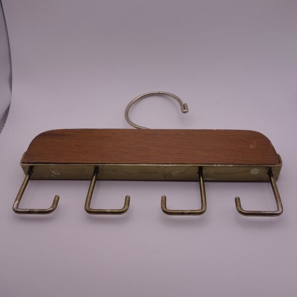 Vintage Belt Hanger Made in Taiwan - Picture 2 of 11